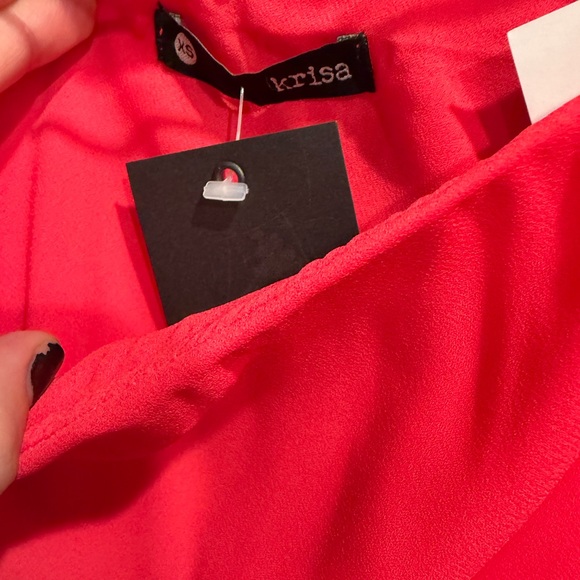 Elegant Pink Women's Skirt - Picture 3 of 3